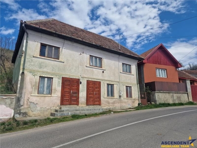 Casa traditionala, in apreciata ariere