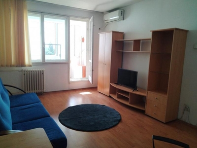 De inchiriat apartament 2 camere Titan Metrou