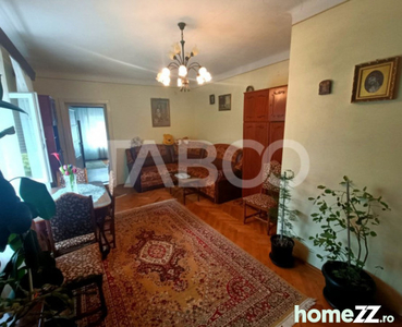 De vanzare casa 6 camere 2 bai si teren de 375 mpu in Sibiu