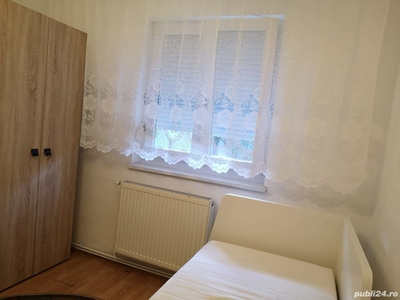Închiriez apartament cu 3 camere în Timișoara pe Torontalului