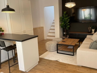 Vanzare Apartament 2 camere decomandat - Dacia , Bucuresti