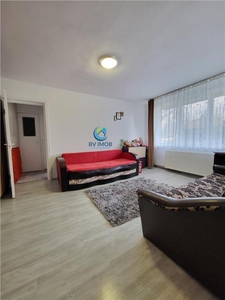 Vanzare apartament 2 camere, semidecomandat,zona AstraSaturn