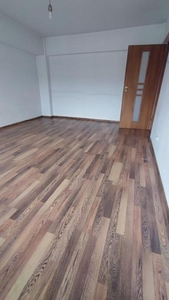 Vanzare Apartament 3 camere Decebal