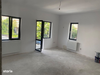 Apartament de 3 camere zona CRAITER