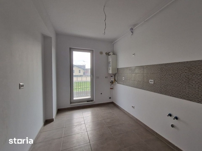 APARTAMENT 3 CAMERE, DECOMANDAT, BOC TIP VILA, NOU, GRADINA 150 MP + T