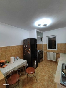 Apartament 2 camere de vanzare