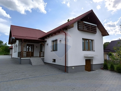 Casavila 5 camere vanzare in Sibiu, Blajel