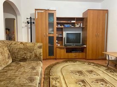 Proprietar, Ofer spre închiriere apartament cu 2 camere