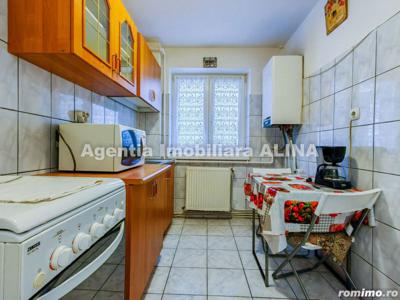 Ap. 2 camere in Deva, zona Astoria, Al. Jiului, 49,40 mp, et. 2, mobilat si utilat.