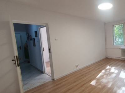 Apartament 2 camere Piata Trapezului - strada Valea Buzaului