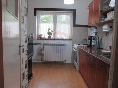 Apartament 2 camere vanzare in bloc de apartamente Bucuresti, Drumul Taberei