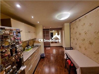 Apartament 3 camere Dristor metrou