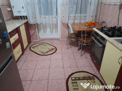 Apartament cu două camere zona Spitalul Județean