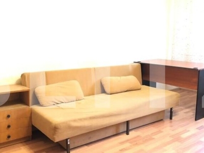 Apartament decomandat, 42 mp, zona The Office