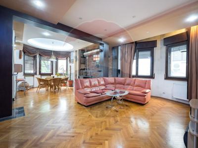 Apartament 3 camere vanzare in bloc de apartamente Bucuresti, Dacia