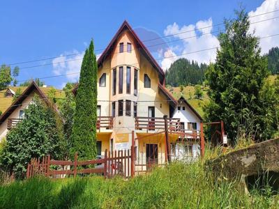 Hotelpensiune 9 camere vanzare in Brasov, Moieciu de Sus