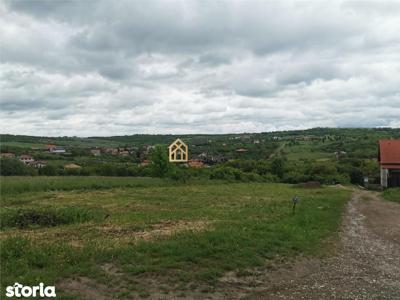 De vanzare teren intravilan pe strada Caisilor