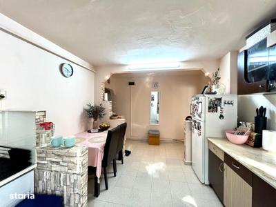 Apartament 3 camere proprietar, primul chirias