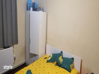 Închiriez apartament zona centrală!!!