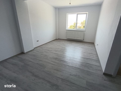 Apartament cu 3 camere, cu vedere la lac, Chitila