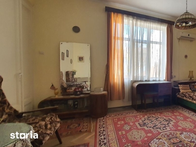 Apartament cu 3 camere pe str. Iuliu Maniu