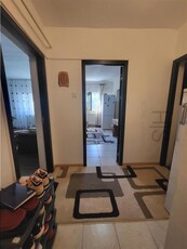 Apartament 2 Camere. Decomandat. Central. etaj 1 din 4