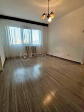 Apartament 3 camere, Podu Ros, 60mp