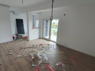 Apartament 3 camere Timisoara 2 Bai. Bucatarie separata