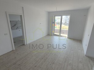 Apartament 3 camere Trei camere, 2 bai, etaj 1