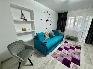 Apartament cu 2 camere decomandat, zona Podu Ros