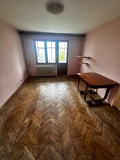 Apartament cu 2 camere, decomandat, zona Podu Ros