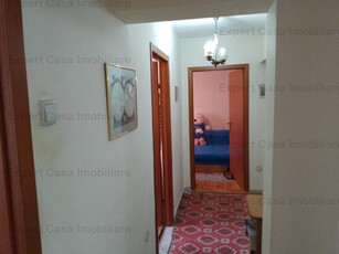 Apartament cu 3 camere decomandat,Tatarasi-Metalurgie -