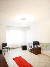 Apartament cu 4 camere de inchiriat in Centru - Stefan cel Mare