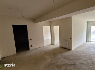 Apartament de 3 camere, semifinisat, 12 mp terasa, zona Tera