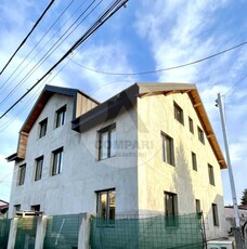 Casa de vanzare, 4 camere, in Bucuresti, zona Bucurestii Noi