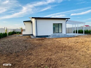 Casa Premium/Teren 700mp2/Zona Verde-Padure-Panouri fotovoltaice 3kw