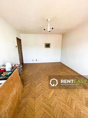 De vanzare! Apartament cu patru camere situat in zona Independentei - UMF