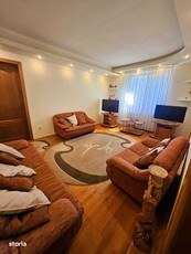 Inchiriere apartament 3 camere ultracentral, compet utilat