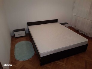 Închiriez apartament