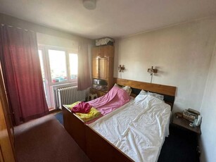 Vand apartament 3 camere Tigarete