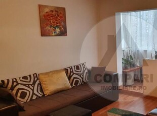 Vand apartament 3 camere Universitate