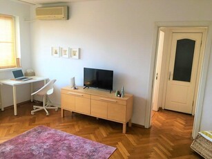 Vanzare apartament 2 camere, Piata Victoriei