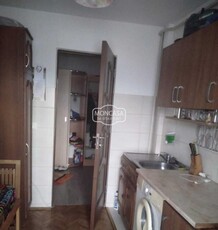 Apartament 2 camere zona Bucovina , etaj 4 cu sarpanta