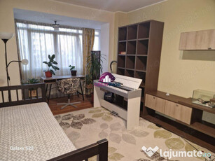 Apartament 3 camere de inchiriat zona Frigocom (Agent Alex 2