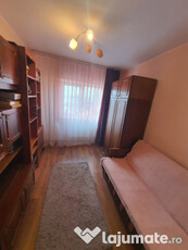 Apartament 4 camere, 2 băi, 2 balcoane, zona Vest