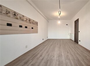 Apartament 4 camere,85 mp,Pacurari,Boxa+2 locuri de parcare