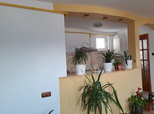 apartament cu 2 camere central