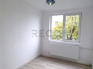 RECO Apartament cu 3 camere Borsecului Velenta