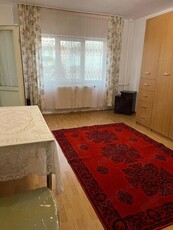 Dau în chirie apartament cu 2 camere decomandat - zona Nufăru