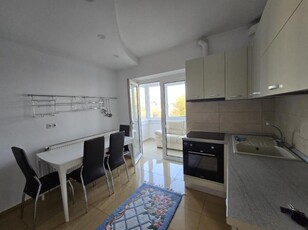 De inchiriat Apartament 4 camere cu scara interioara, zona Caroline. Pret inchiriere: 500 Euro/Luna.